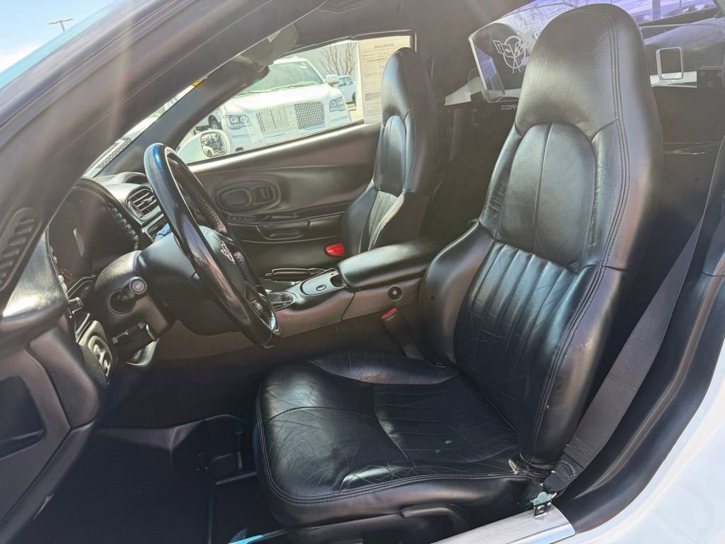 Used 2000 Chevrolet Corvette Convertible image 13