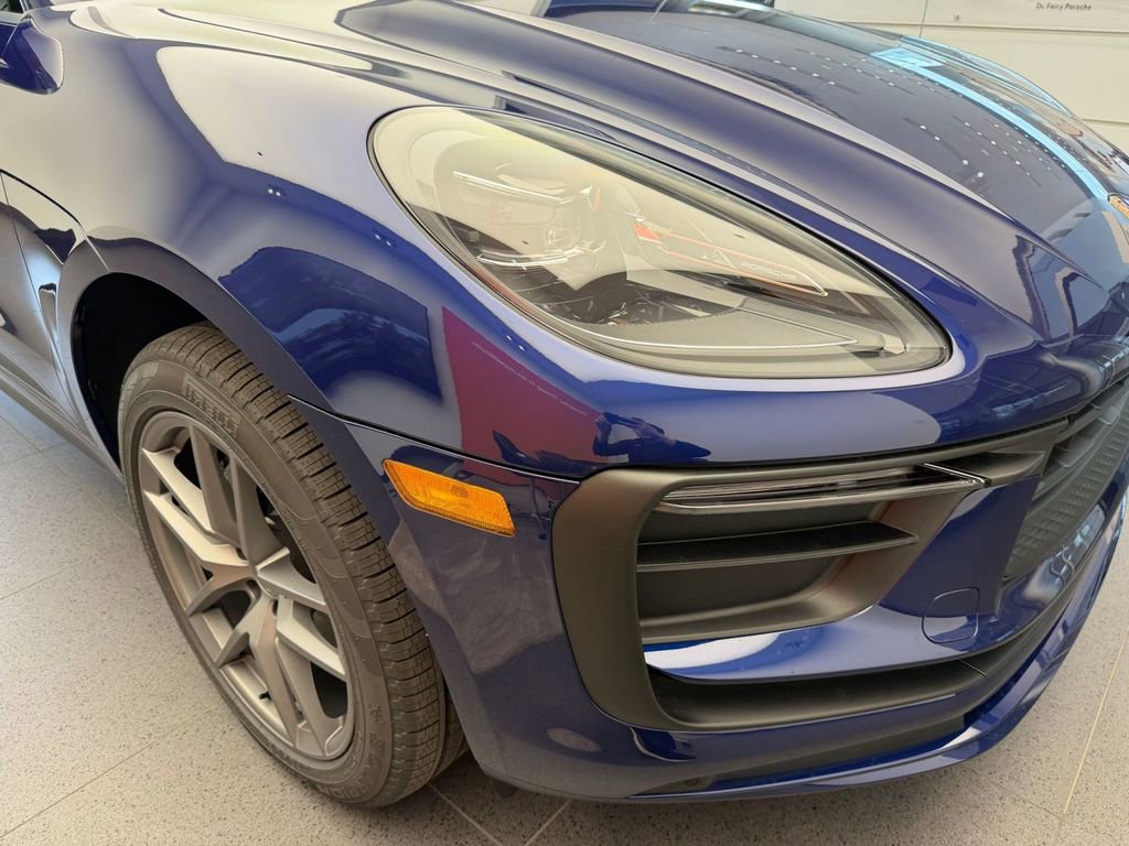 New 2026 Porsche Macan AWD/4WD image 28