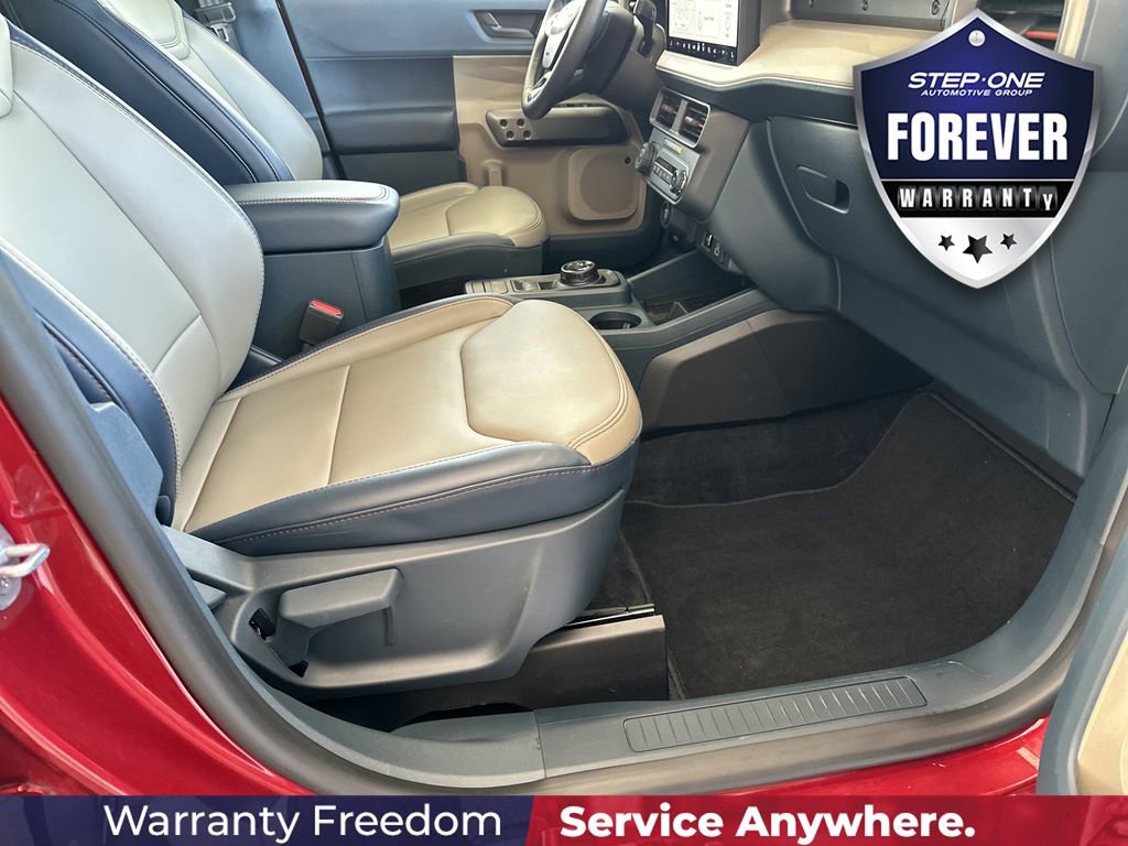 Used 2025 Ford Maverick Lariat w/ 4K Tow Package AWD/4WD image 37