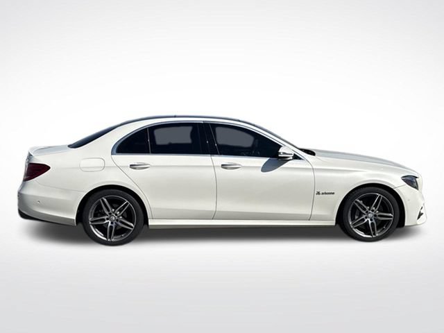 Used 2017 Mercedes-Benz E 300 4MATIC image 9