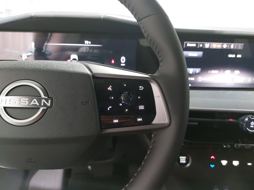 New 2025 Nissan Murano SV image 18