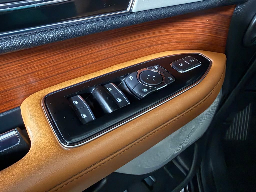 Used 2021 Lincoln Navigator Reserve w/ Luxury Package AWD/4WD image 34