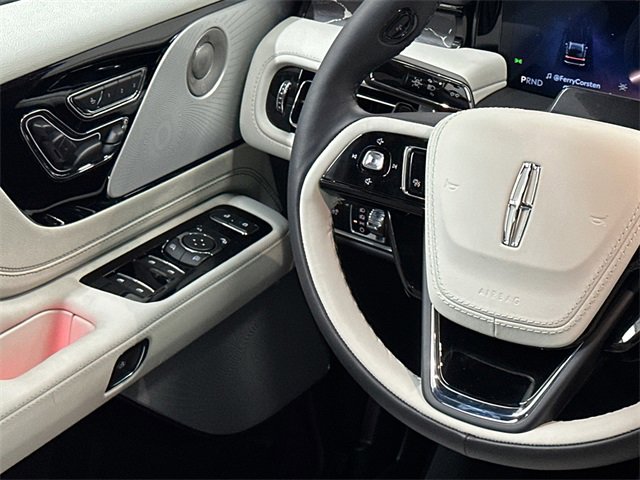 New 2026 Lincoln Aviator Black Label w/ Dynamic Handling Package image 24