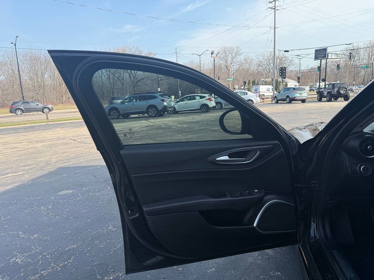 Used 2019 Alfa Romeo Giulia image 10