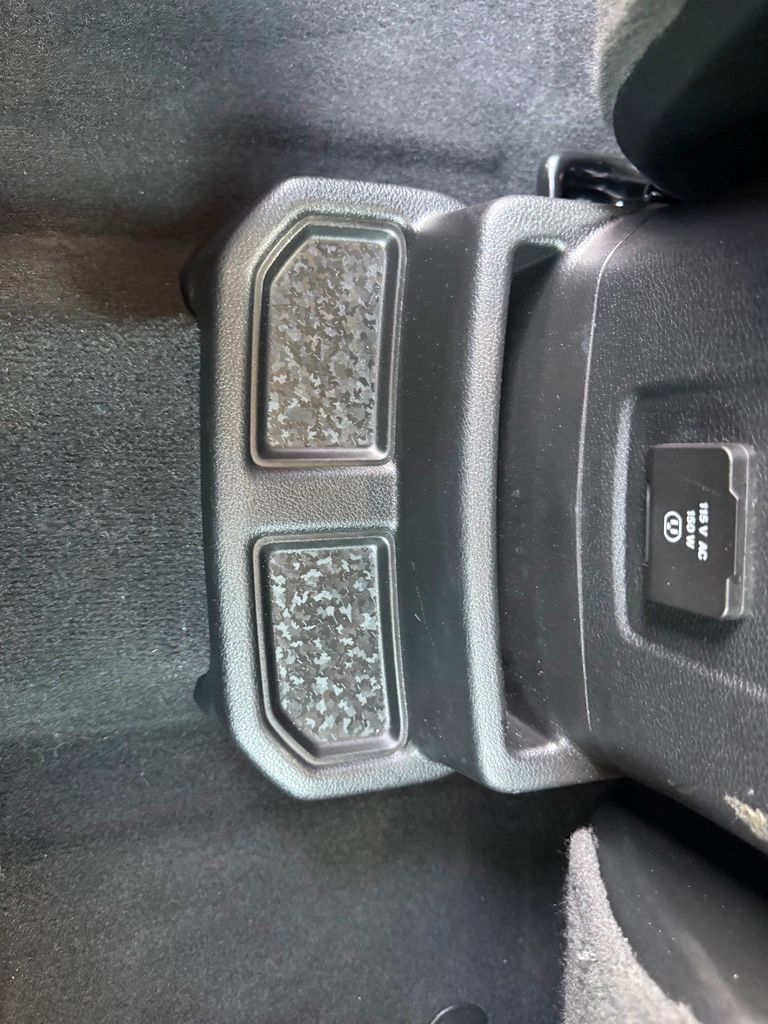 Used 2025 Jeep Wrangler Unlimited Sahara AWD/4WD image 37