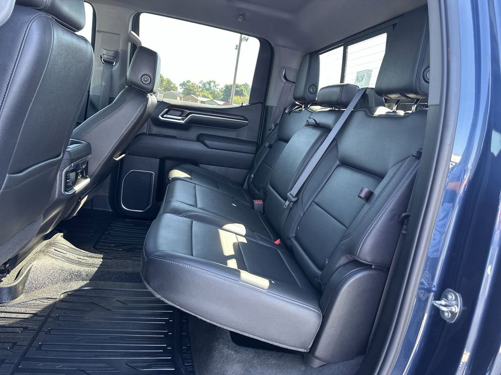 Used 2022 GMC Sierra 1500 SLT w/ SLT Premium Plus Package AWD/4WD image 28