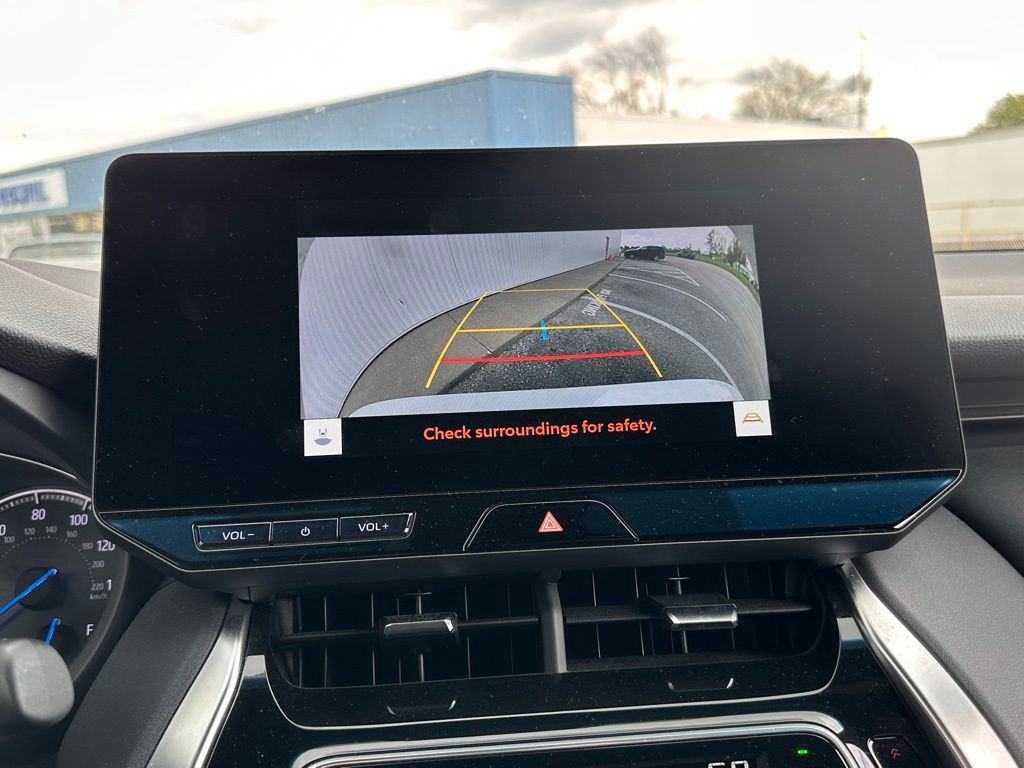 Used 2023 Toyota Venza Nightshade AWD/4WD image 36