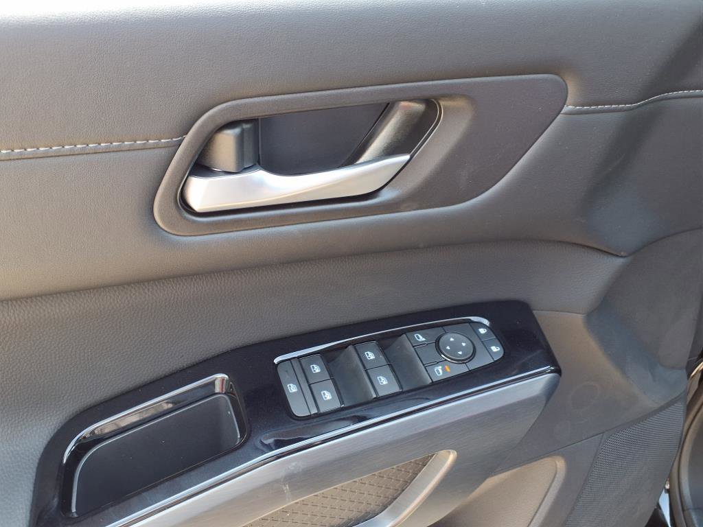 New 2025 Nissan Pathfinder SL w/ SL Premium Package image 14