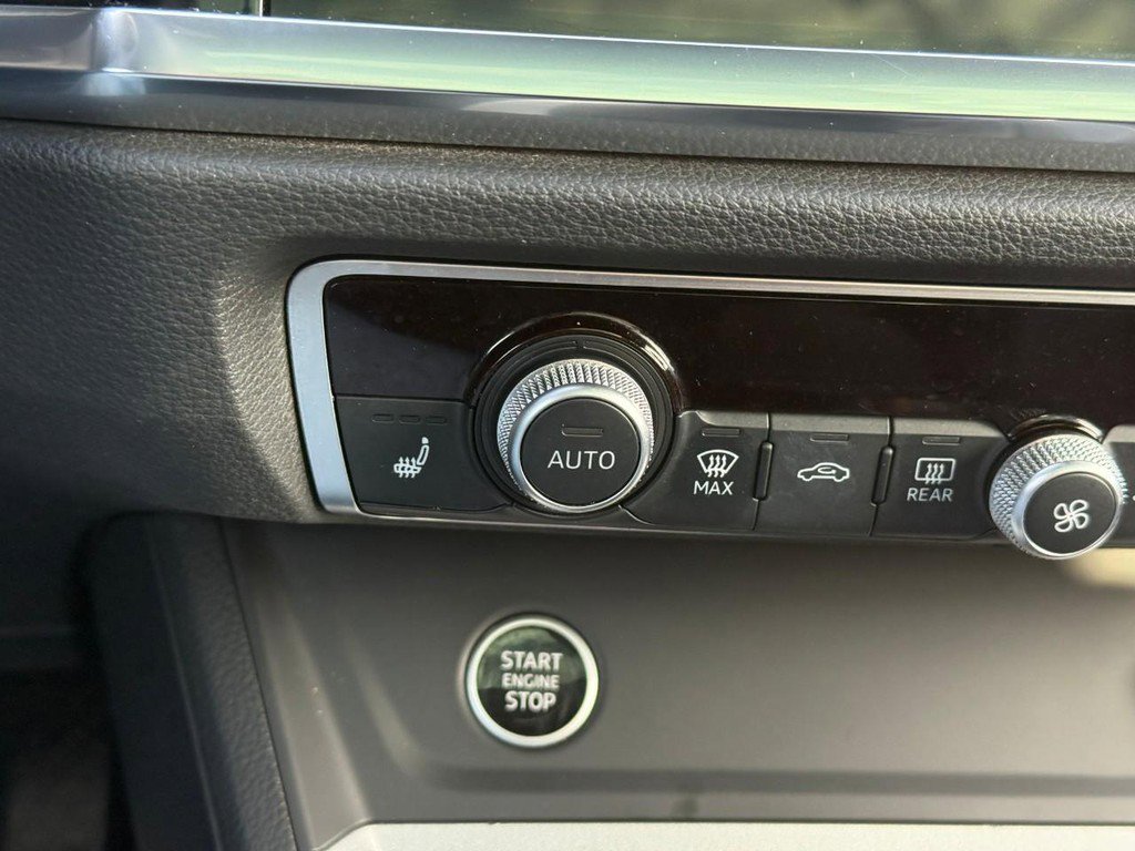 Used 2023 Audi Q3 2.0T Premium image 27