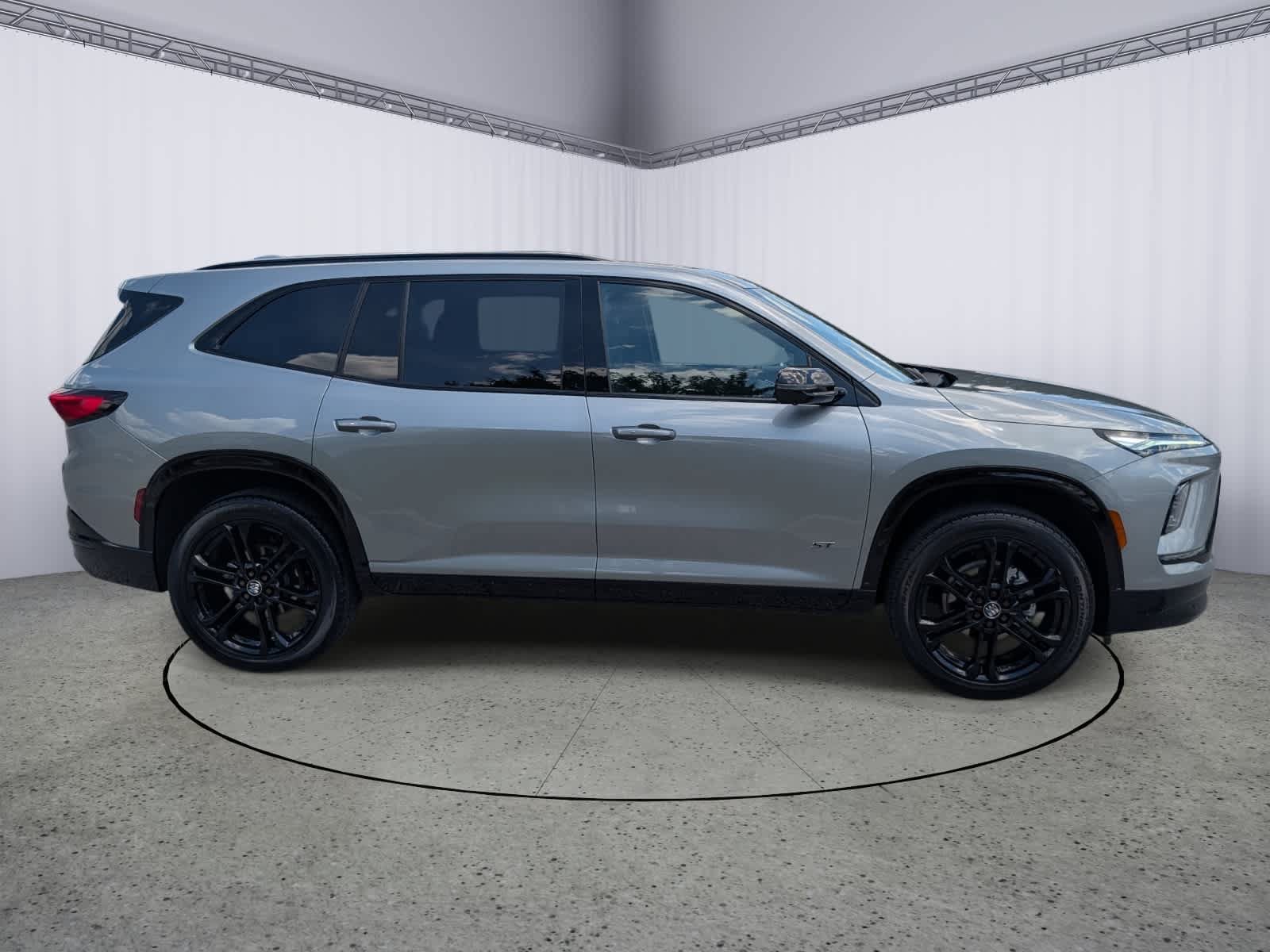 Certified 2026 Buick Enclave Sport Touring w/ Power Package AWD/4WD image 2