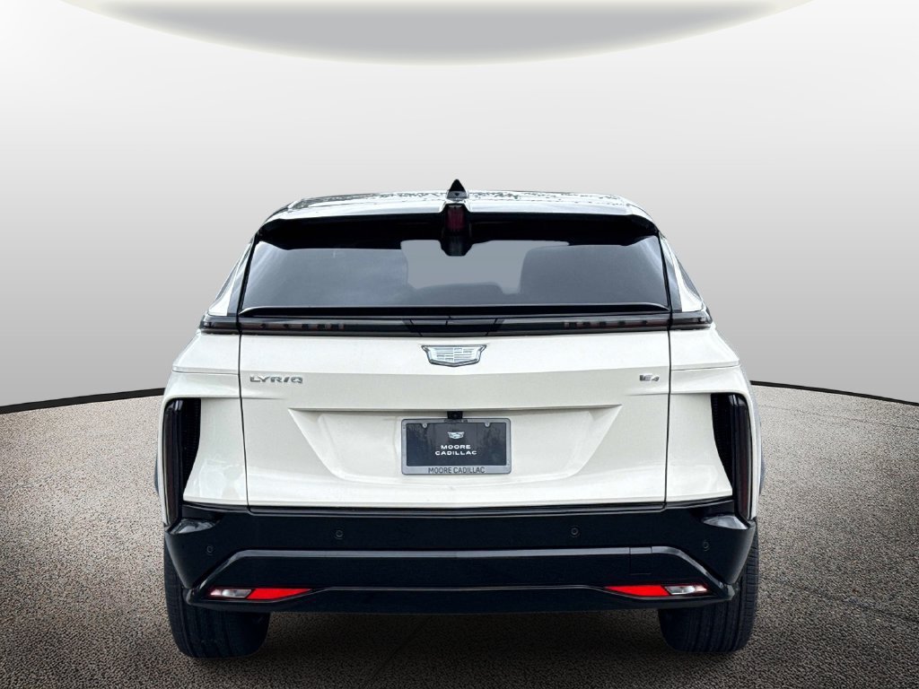 New 2027 Cadillac Lyriq Sport w/ LPO, Floor Liner Package AWD/4WD image 3