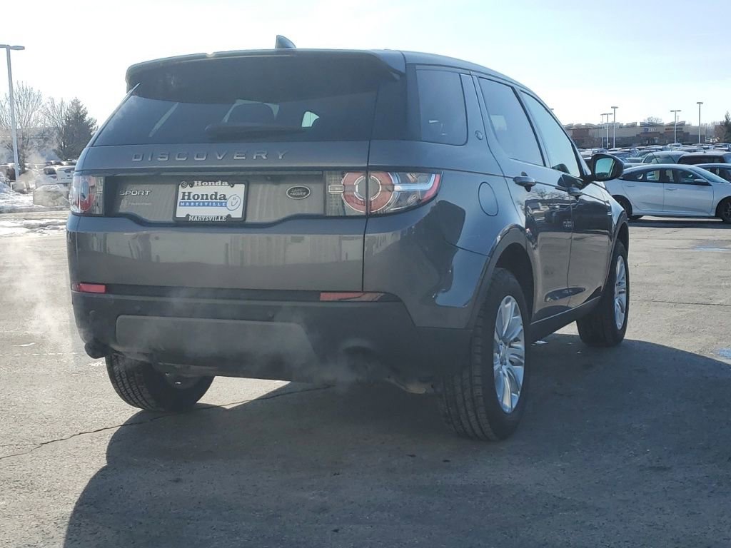 Used 2017 Land Rover Discovery Sport SE image 9