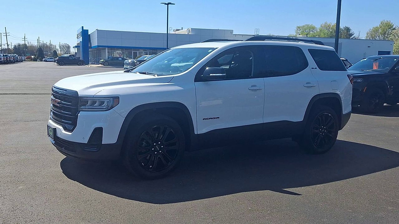 Certified 2023 GMC Acadia SLE w/ Driver Convenience Package AWD/4WD image 7