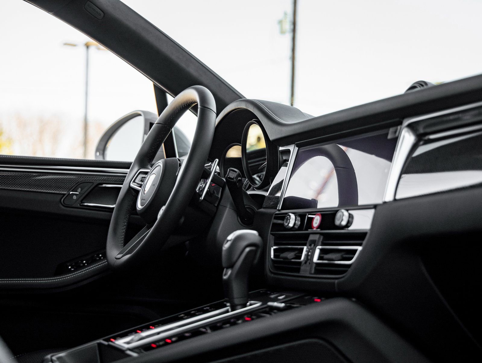 New 2026 Porsche Macan GTS AWD/4WD image 44