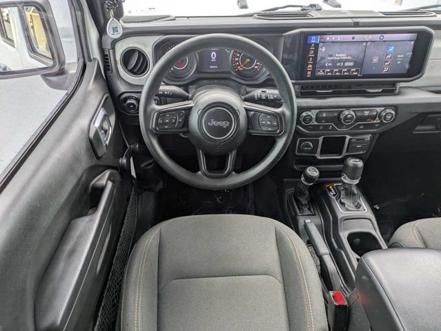 Used 2024 Jeep Wrangler Unlimited Sport AWD/4WD image 16