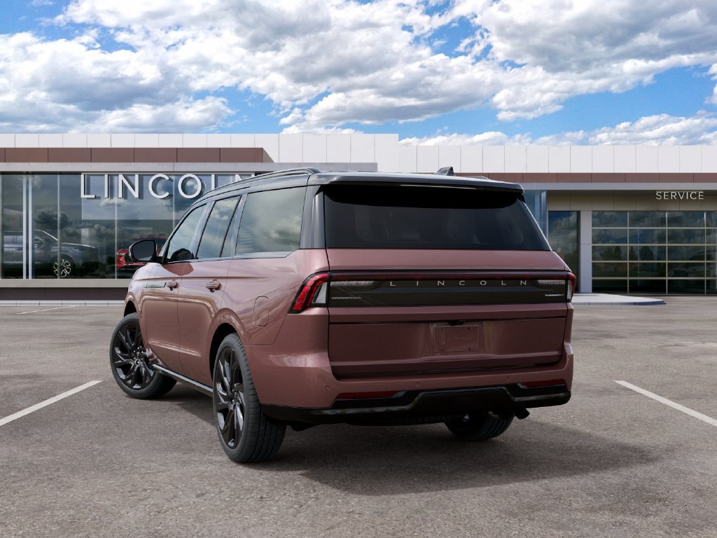 New 2027 Lincoln Navigator Black Label AWD/4WD image 3