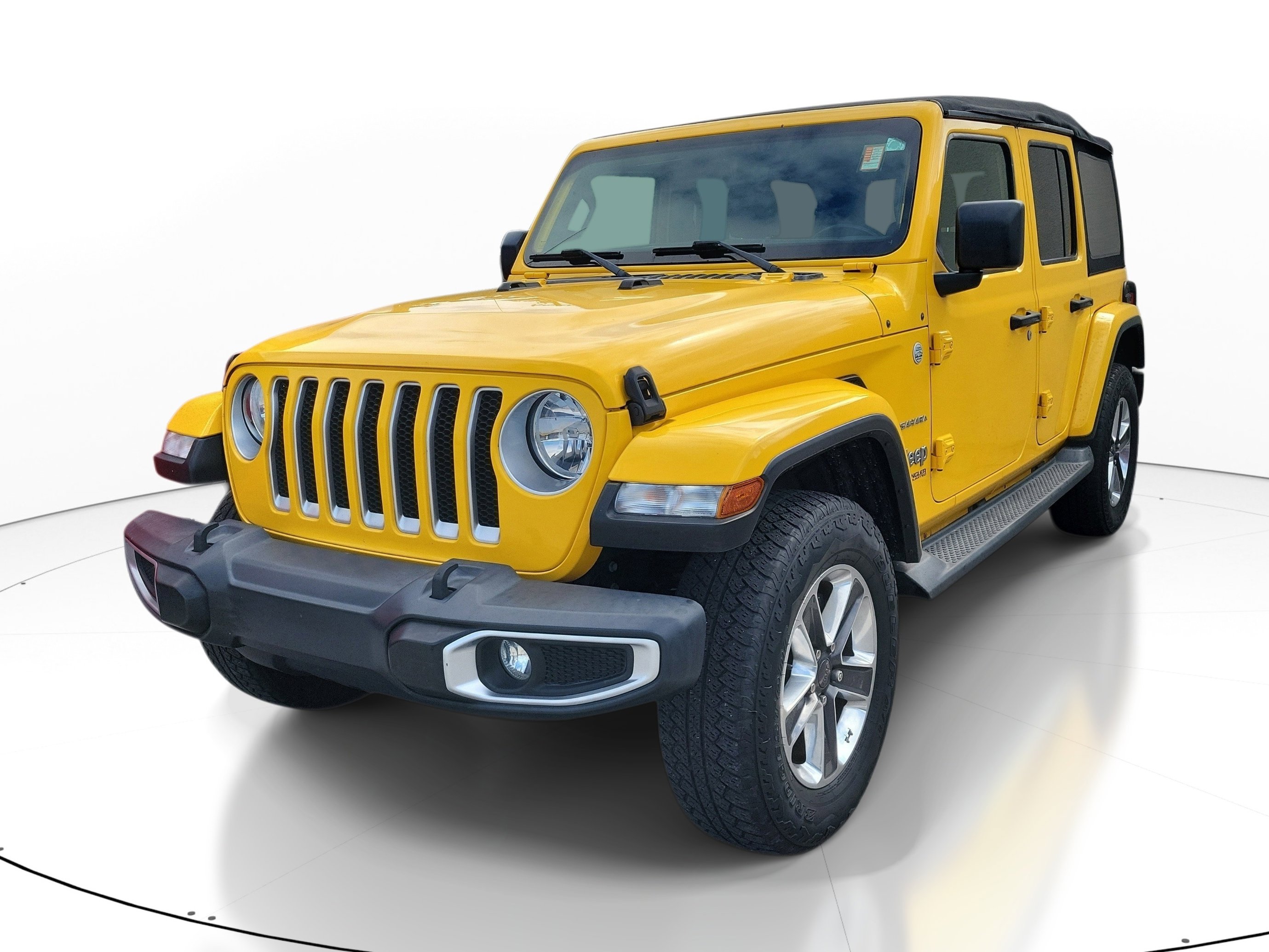 Used 2018 Jeep Wrangler Unlimited Sahara AWD/4WD image 3