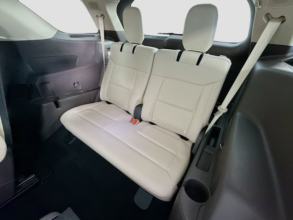 Used 2023 Ford Explorer Platinum image 24