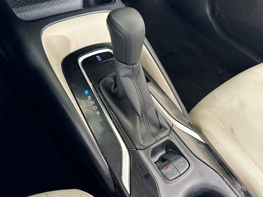 Used 2020 Toyota Corolla LE image 20