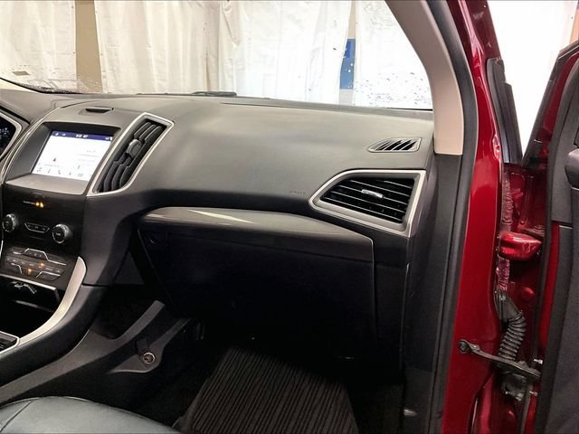 Used 2019 Ford Edge SEL w/ Equipment Group 201A AWD/4WD image 15