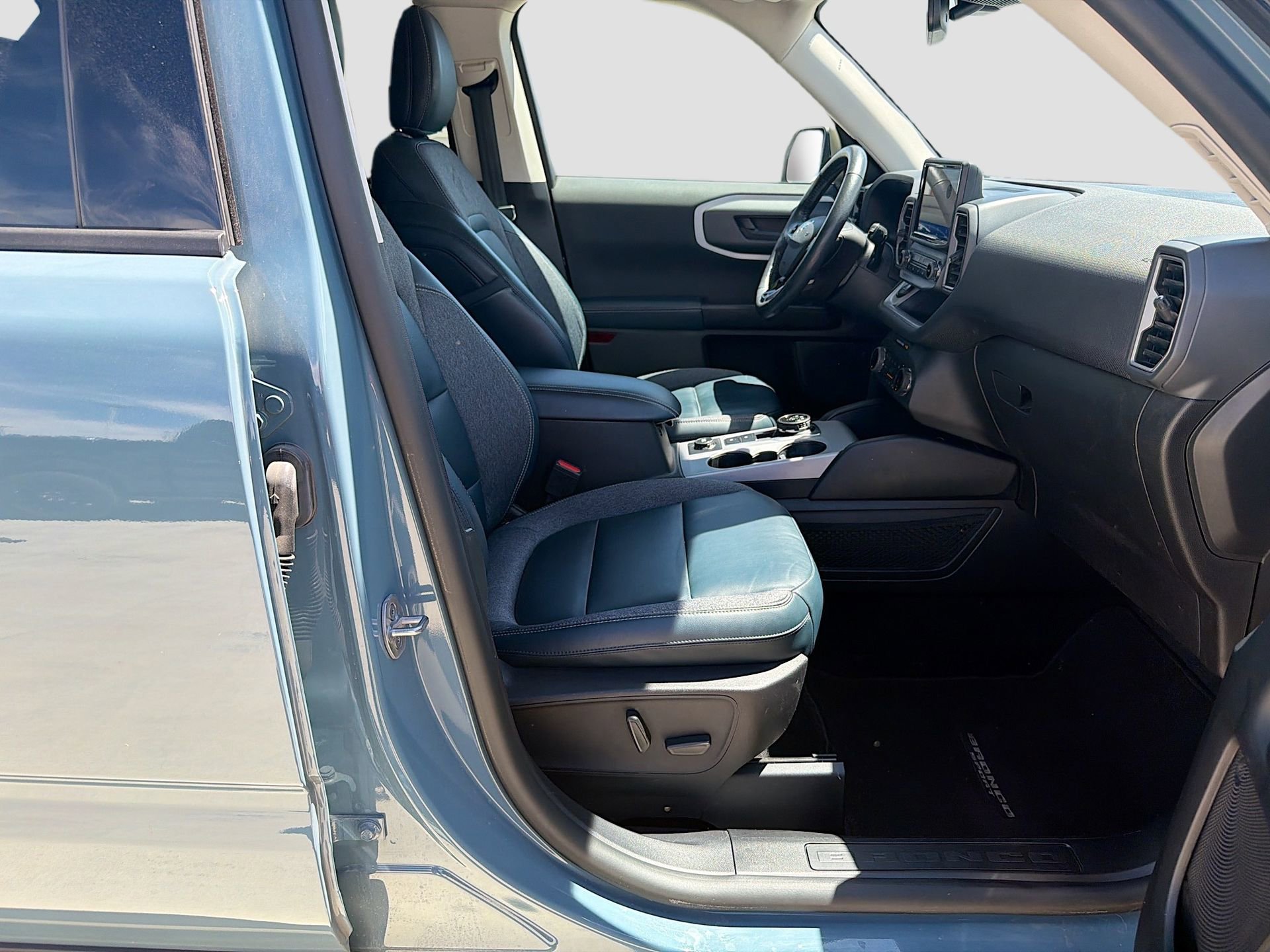 Certified 2022 Ford Bronco Sport Outer Banks AWD/4WD image 28