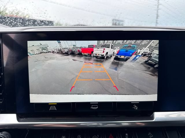 Used 2023 Chevrolet Silverado 1500 LT AWD/4WD image 20