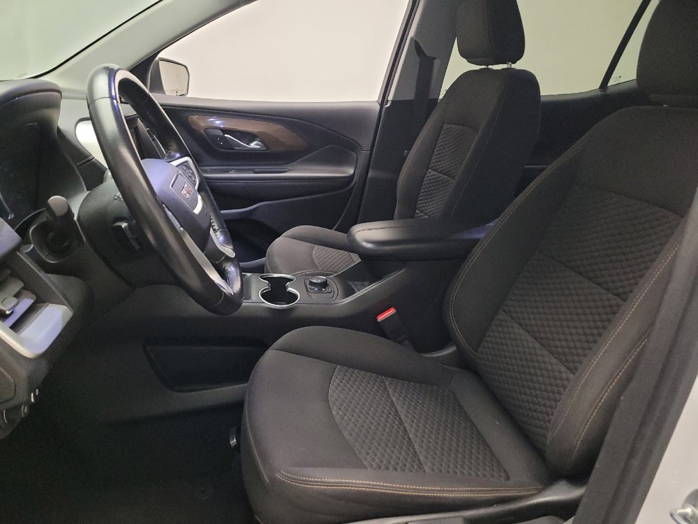 Used 2020 GMC Terrain SLE image 17