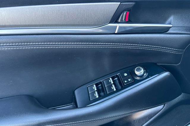 Used 2018 MAZDA MAZDA6 Touring image 11