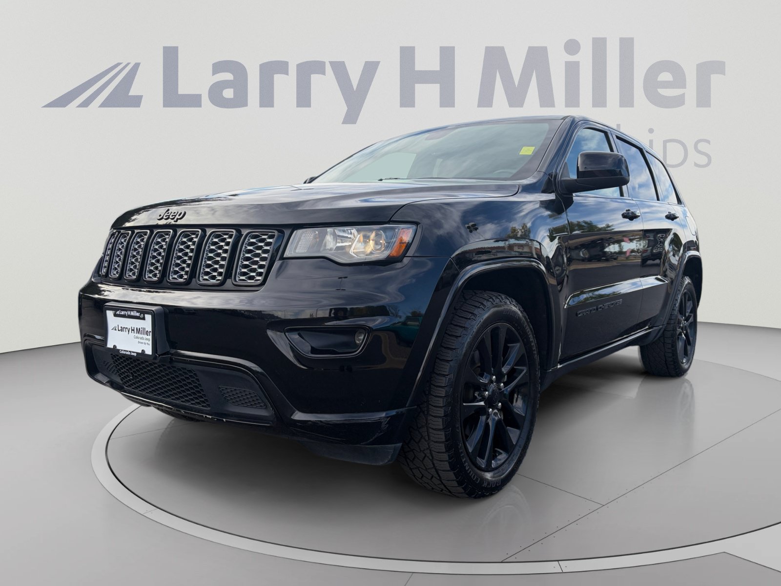 Used 2018 Jeep Grand Cherokee Altitude