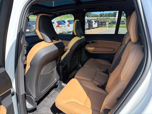 Used 2024 Volvo XC90 T8 Ultimate w/ Protection Package Premier AWD/4WD image 14