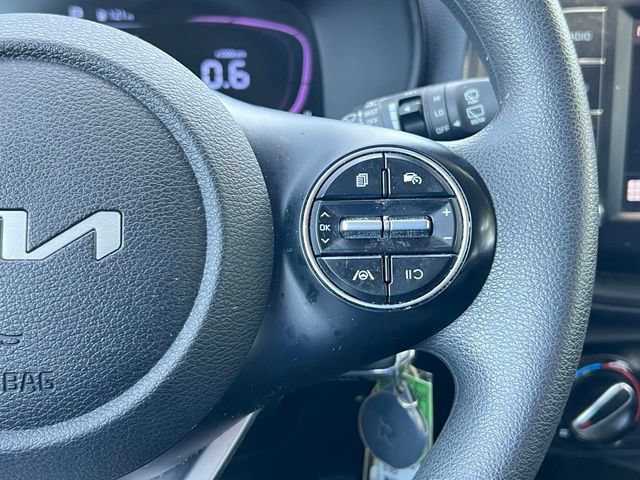 Certified 2025 Kia Soul LX w/ LX Technology Package FWD image 27