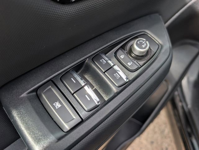 Used 2025 Subaru Forester Limited image 15