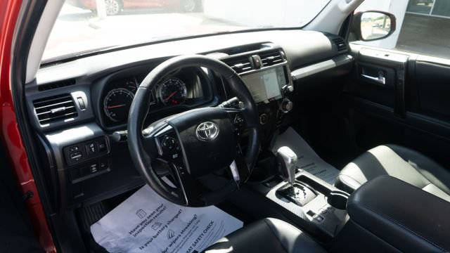 Used 2023 Toyota 4Runner TRD Off-Road Premium w/ Moonroof Package AWD/4WD image 11