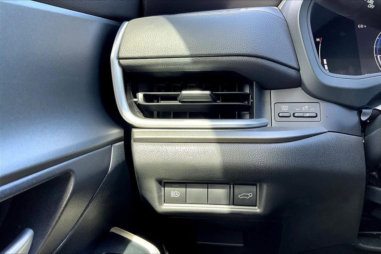 Used 2024 Toyota Grand Highlander XLE image 36