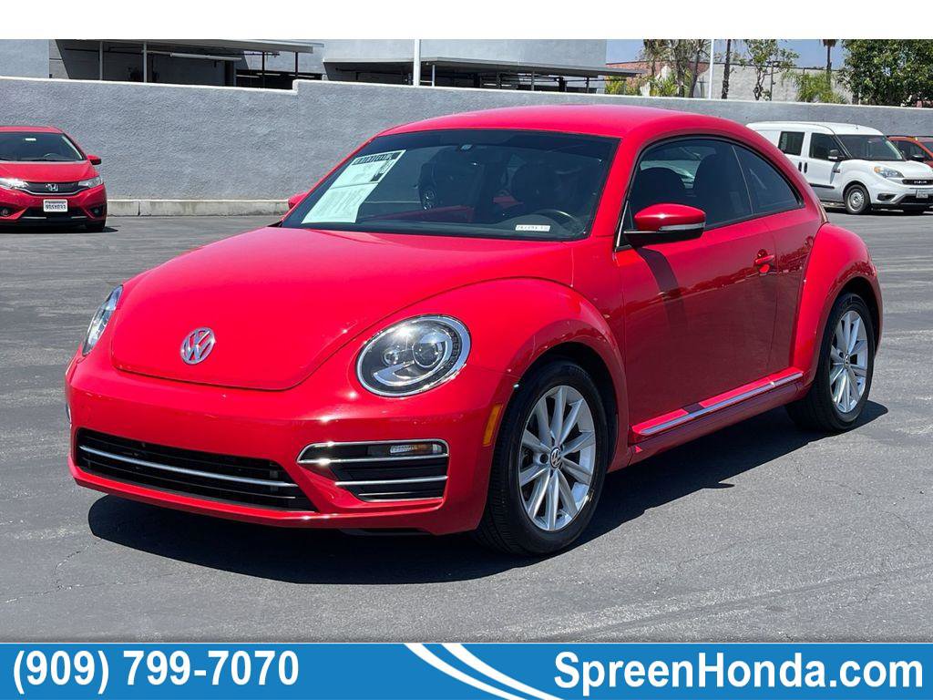 Used 2017 Volkswagen Beetle 1.8T SE FWD image 1