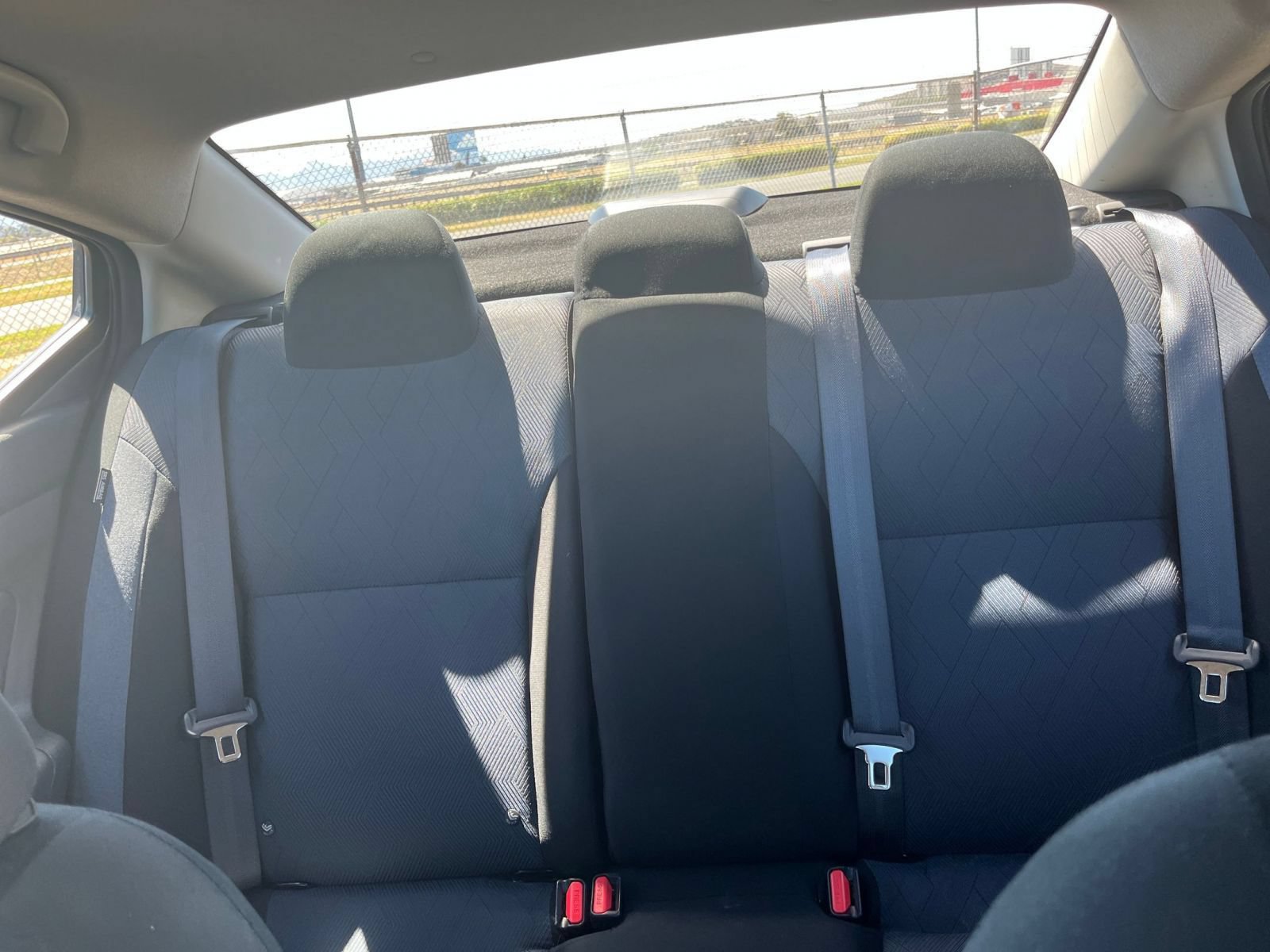 Used 2025 Nissan Versa SV FWD image 33