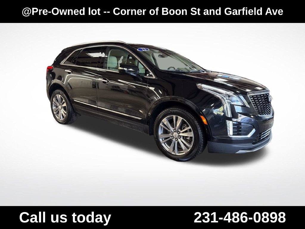 Used 2022 Cadillac XT5 Premium Luxury w/ LPO, Floor Liner Package AWD/4WD image 7