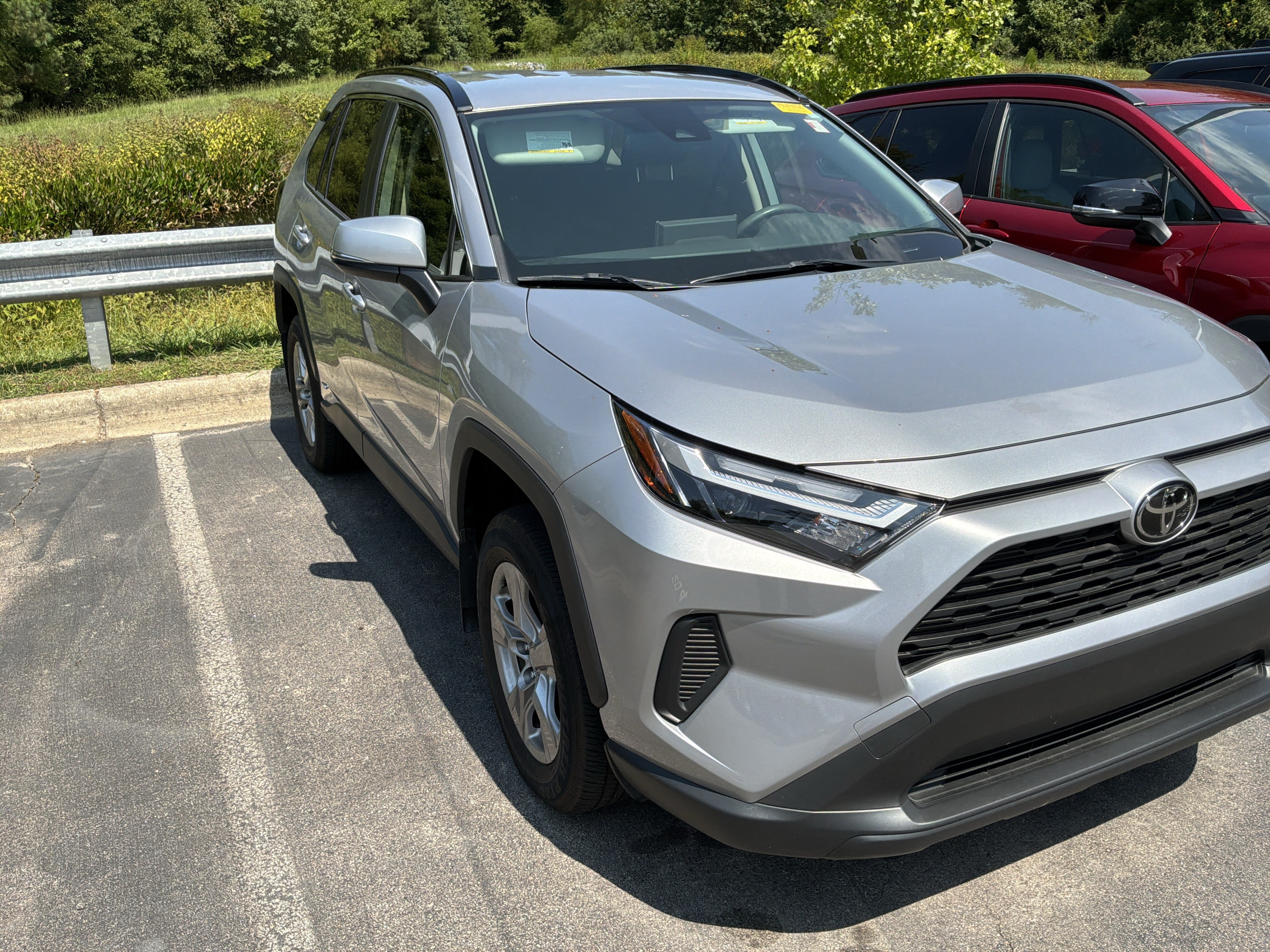 Used 2025 Toyota RAV4 LE AWD/4WD image 36