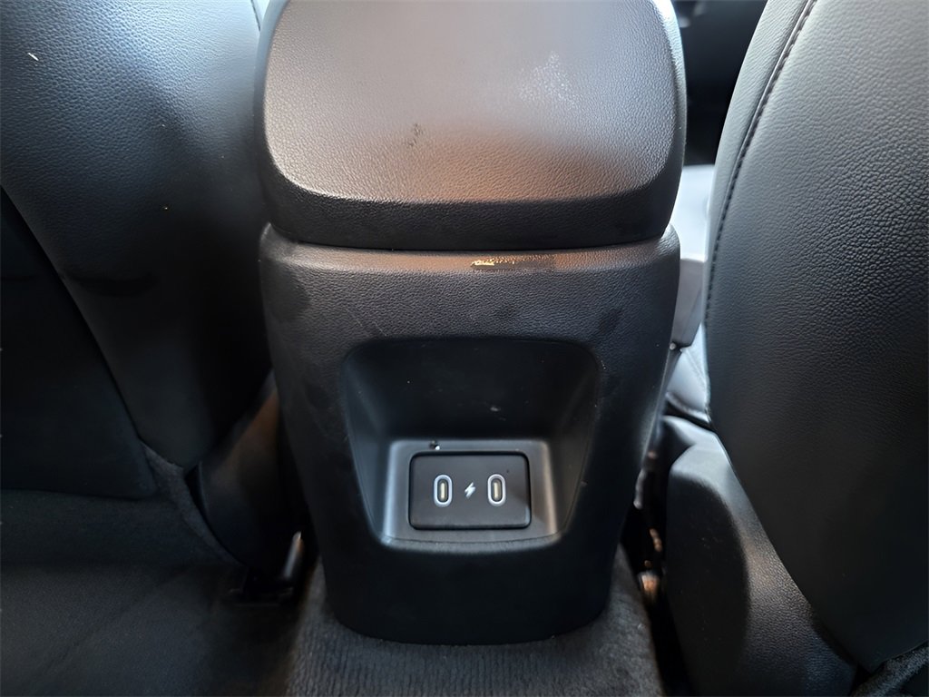 Certified 2025 Hyundai Elantra Limited image 16