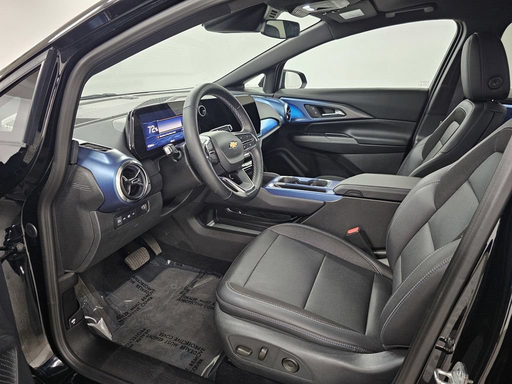 Used 2025 Chevrolet Equinox EV LT w/ Convenience Package FWD image 14