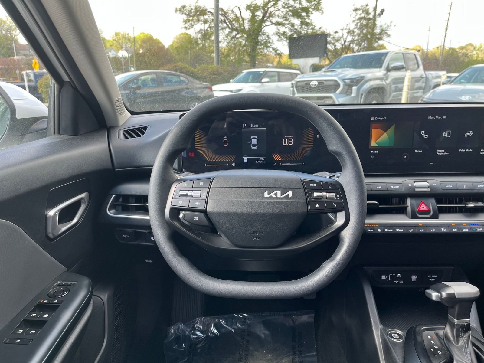 Used 2025 Kia K4 LXS FWD image 32