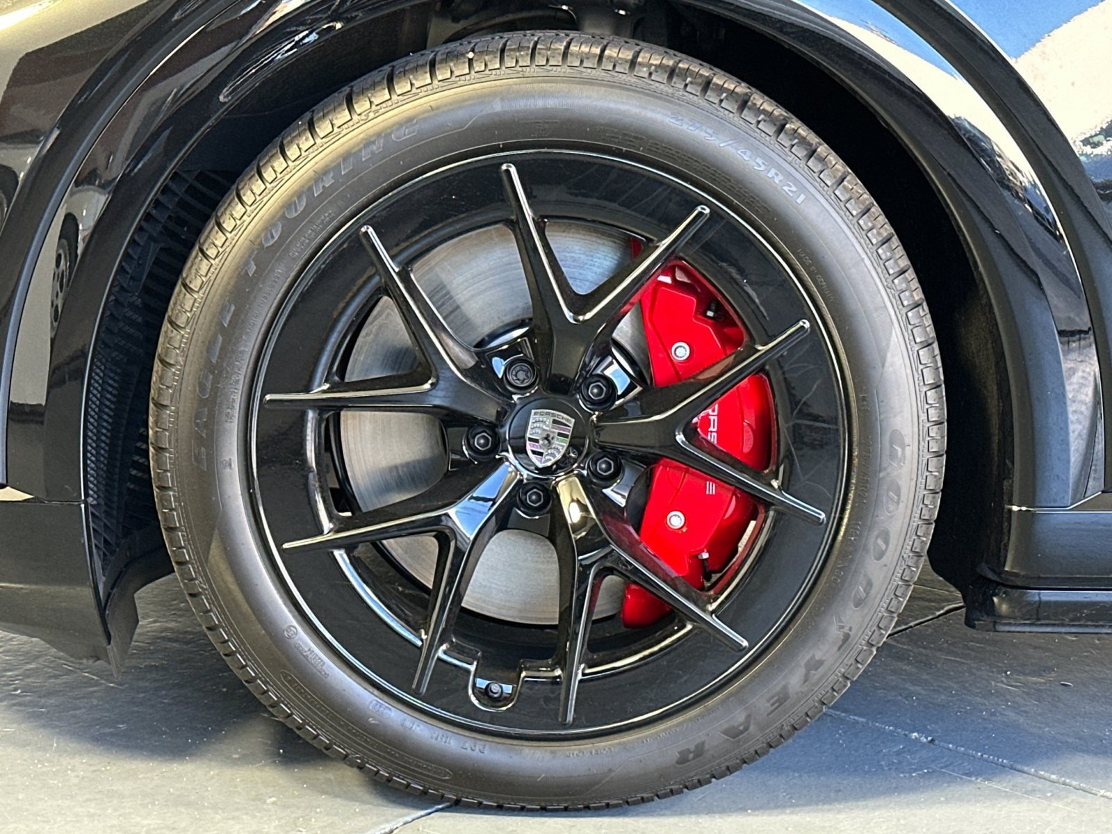 New 2026 Porsche Cayenne Turbo AWD/4WD image 34