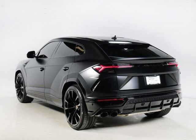 Used 2022 Lamborghini Urus image 38