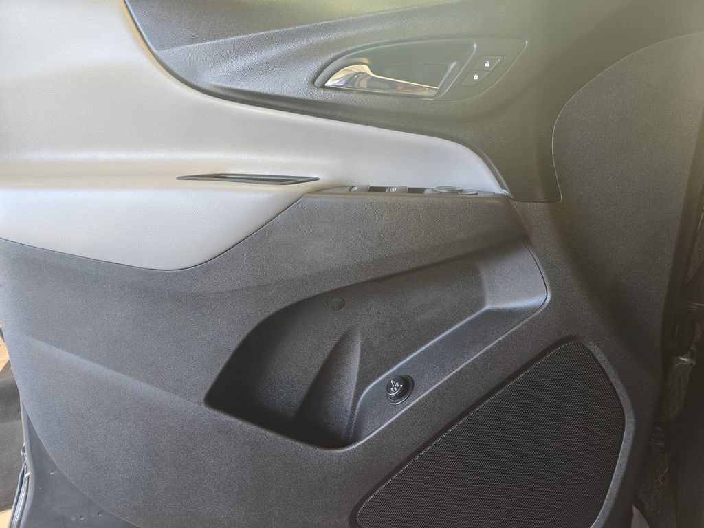 Used 2022 Chevrolet Equinox LT FWD image 27