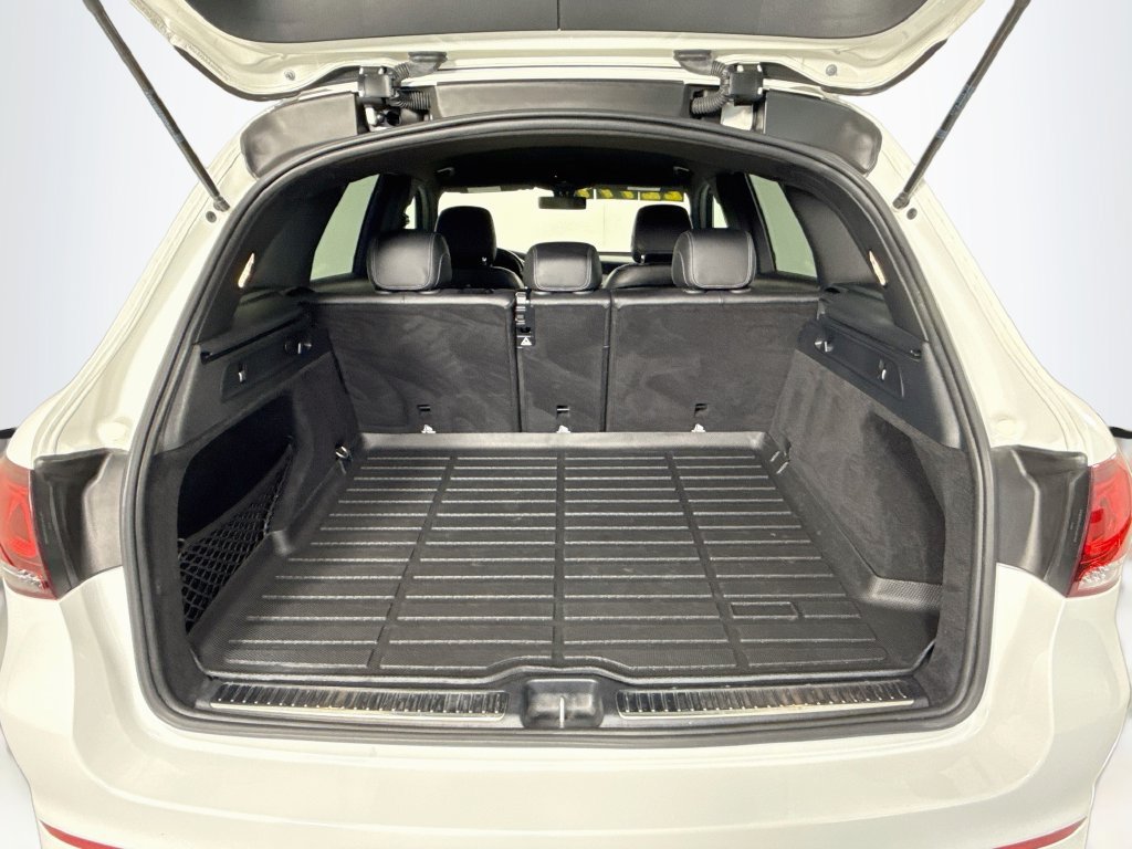 Used 2021 Mercedes-Benz GLC 300 image 28