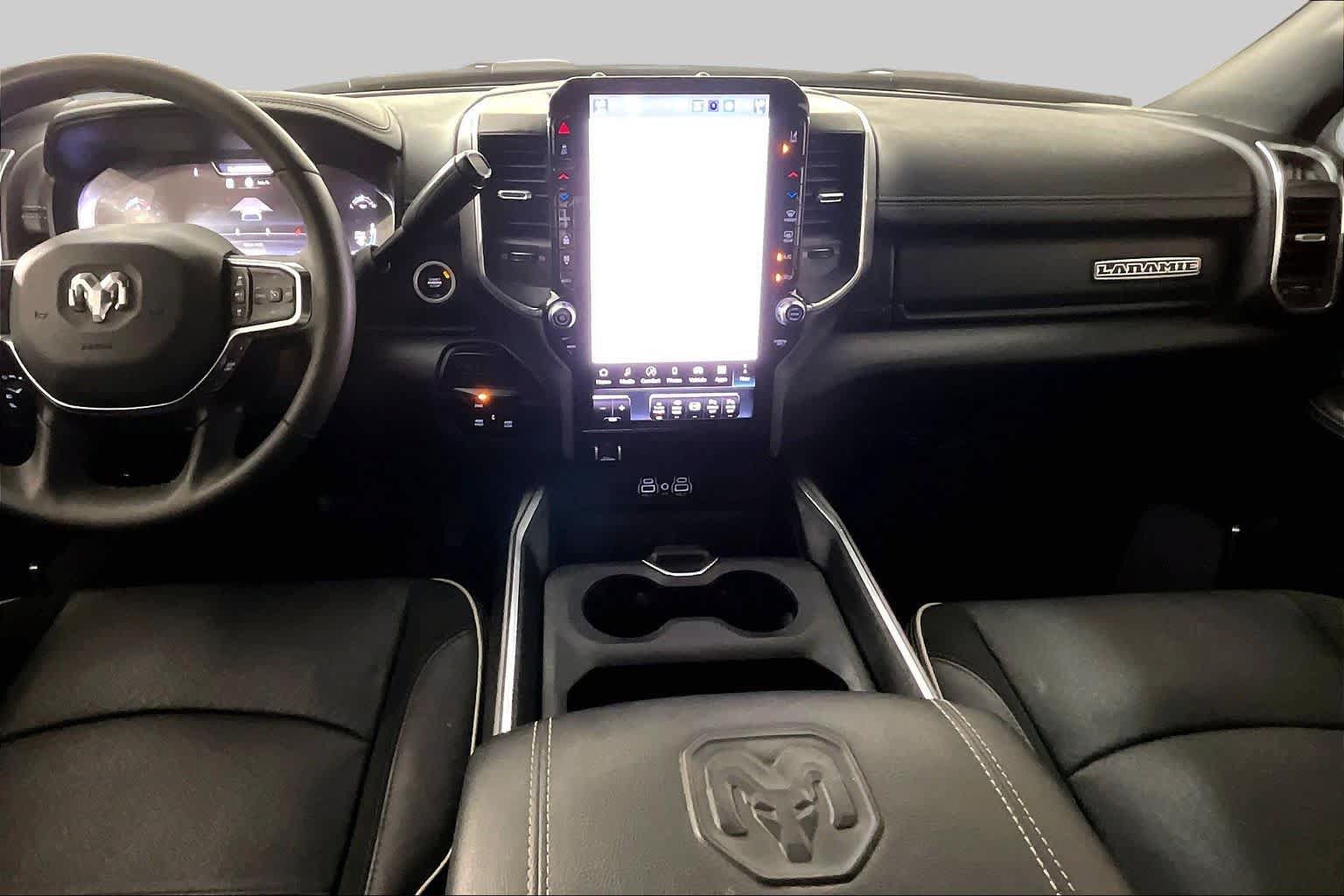 Used 2026 RAM 3500 Laramie AWD/4WD image 14