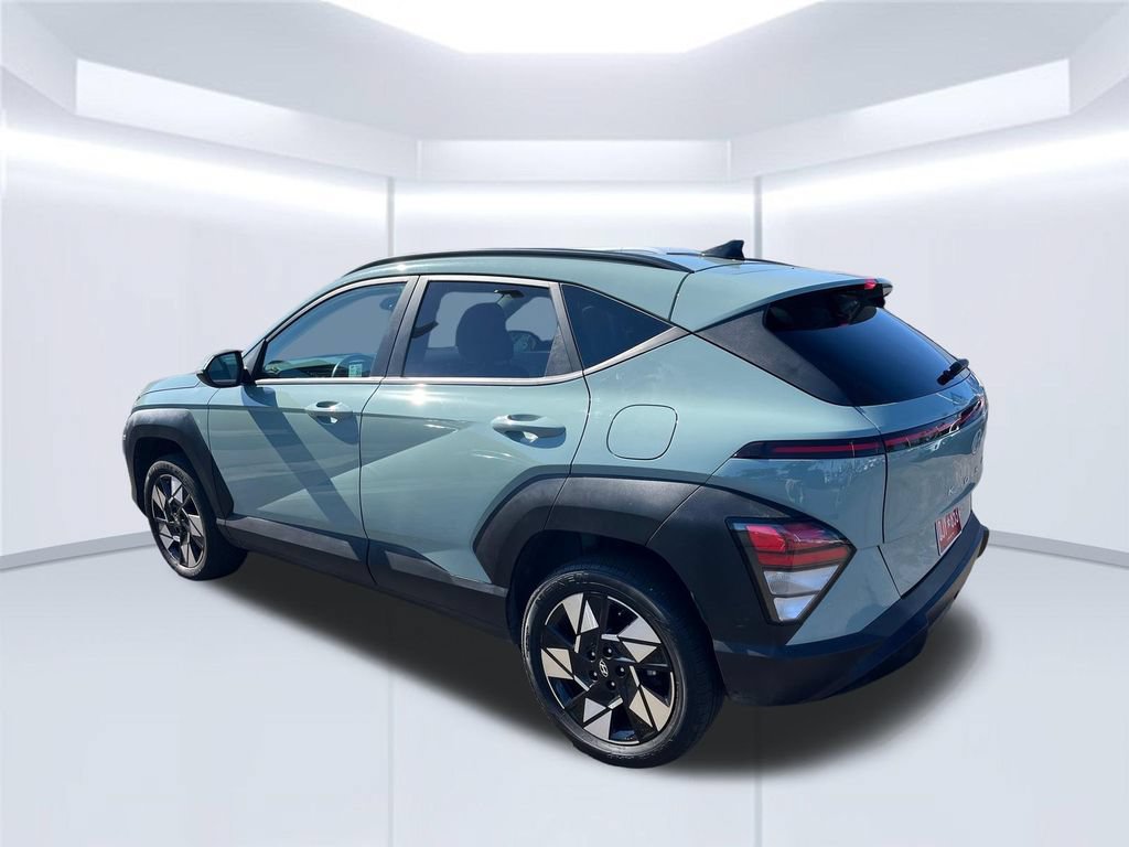 Used 2025 Hyundai Kona SEL AWD/4WD image 3