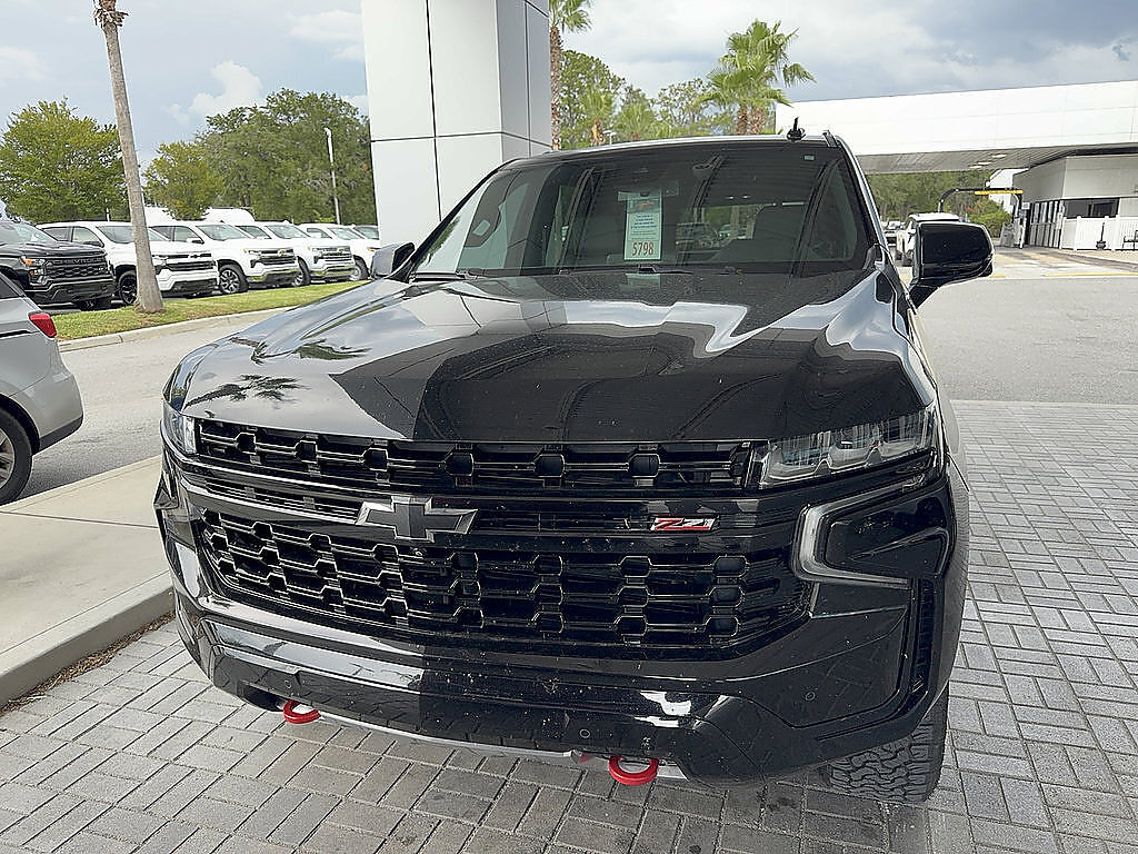 Certified 2023 Chevrolet Tahoe Z71 w/ Luxury Package AWD/4WD image 91