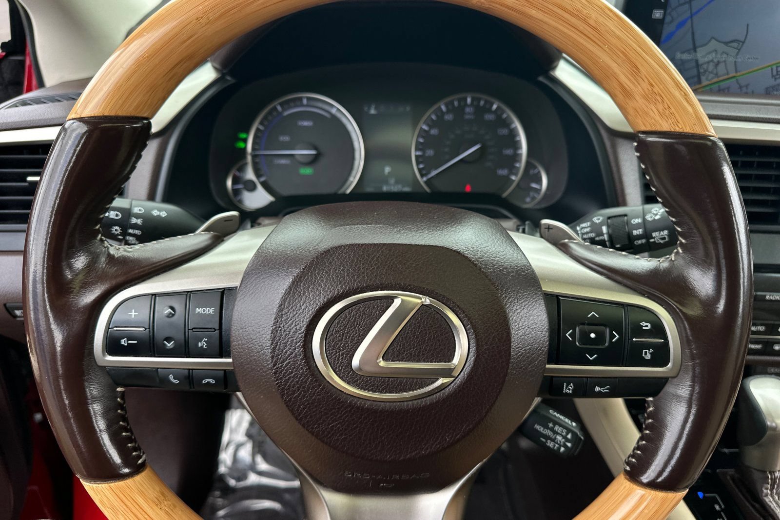 Used 2020 Lexus RX 450hL AWD w/ Premium Package image 32