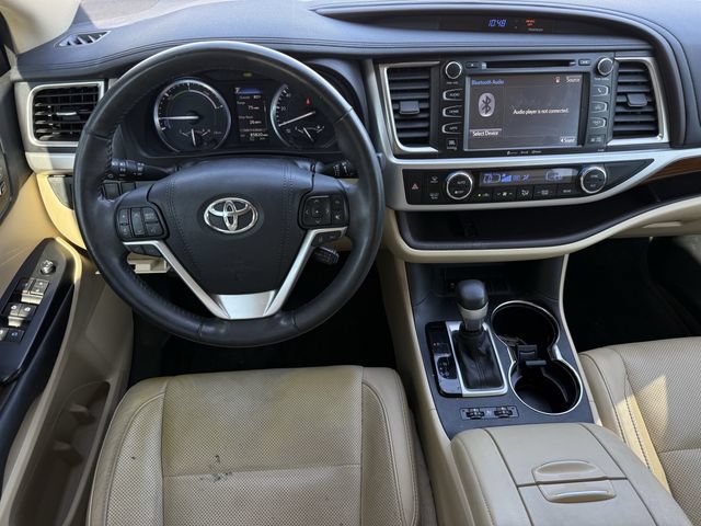 Used 2017 Toyota Highlander Limited AWD/4WD image 13